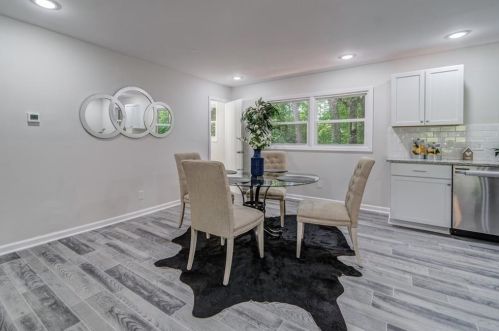 856 Harwell Rd, Atlanta GA  30318-5828 exterior