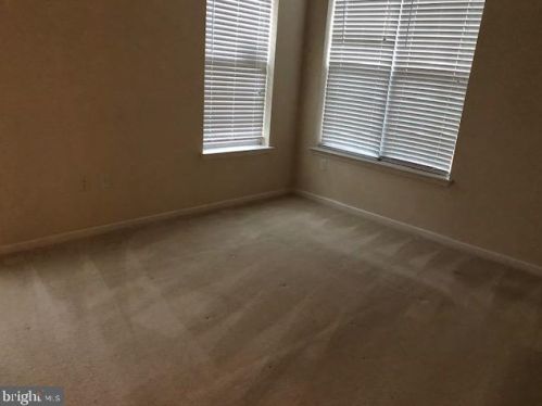 1418 Sierra Dr, Trenton NJ  08619-2071 exterior