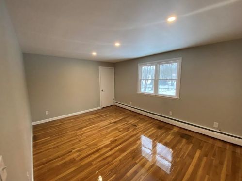 50 Colvintown Rd, Coventry RI 02816-8564 exterior