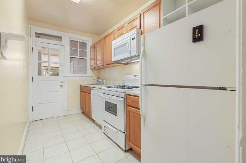 3929 Fulton St, Washington DC 20007-1379 exterior