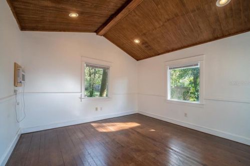 4711 Bay View Ave, Tampa FL 33611-1127 exterior