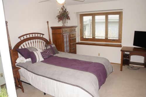 4908 Imperial Cir, Milwaukee WI  53220-4627 exterior