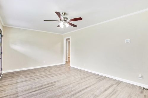 2246 Collins Dr, Atlanta GA  30344-1008 exterior