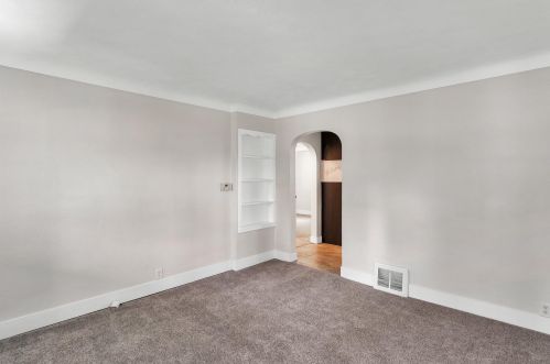 5024 Westnedge Ave, Kalamazoo MI 49004-3071 exterior