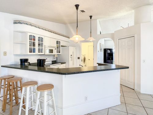 2761 Eagle Dr, Fort Pierce FL 34984-8919 exterior