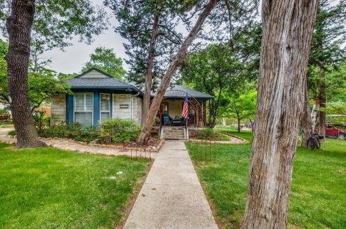 1335 Arizona Ave, Dallas, TX 75216-1023