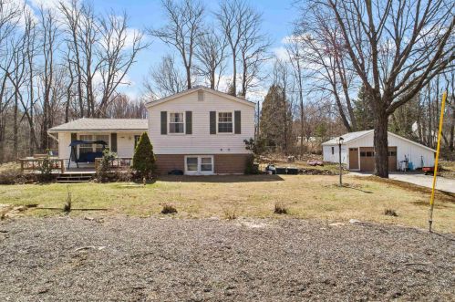 7481 School St, Concord NH  03307-0914 exterior