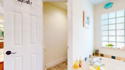 1590 Underwood Ave, Fort Pierce FL  34953-2586 exterior