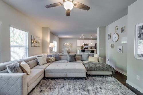 3217 Camden Ct, Atlanta GA  30349-5469 exterior