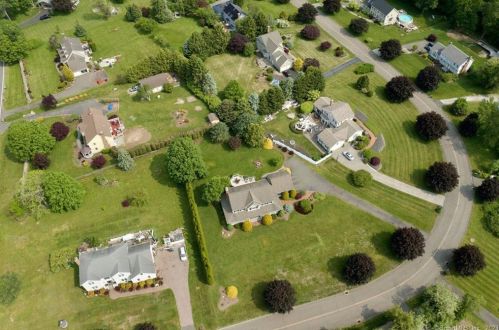 3 Ajellos Farm Rd, Seymour CT 06483-2363 exterior