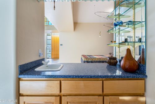 6413 31st St, Phoenix AZ 85008-1127 exterior