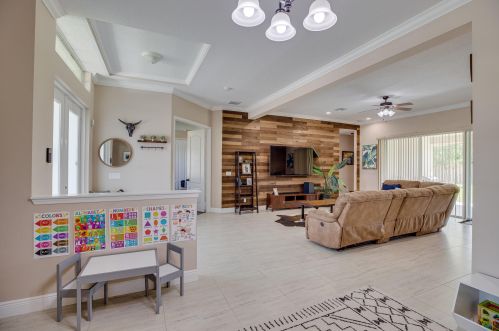 650 Mccullough Ave, Fort Pierce FL 34953-3918 exterior