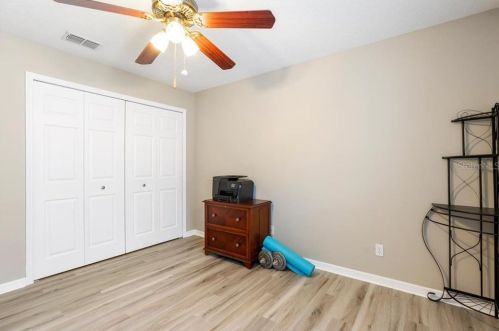 2722 Braddock St, Tampa FL 33607-1107 exterior