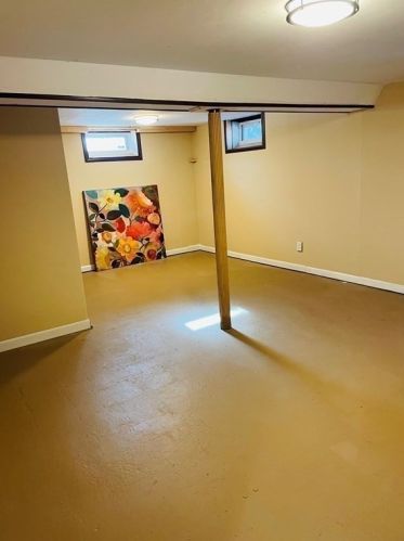 75 Prouty St, Springfield MA 01119-2550 exterior