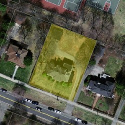 1735 Beacon St, Newton MA 02468-1401 aerial view