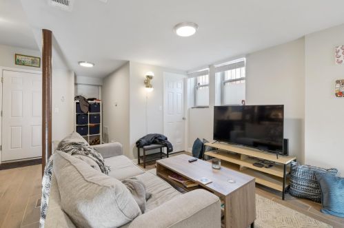 1702 Wolcott Ave, Chicago IL 60636-2126 exterior