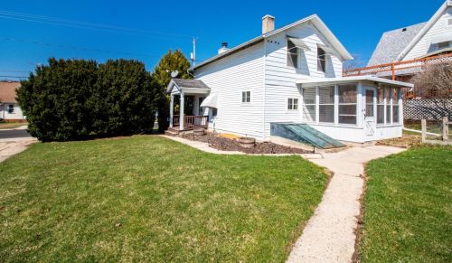 209 Montgomery St, Watertown WI 53094-7648 exterior