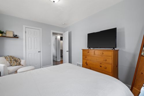 3418 92nd St, Milwaukee WI  53227-4418 exterior