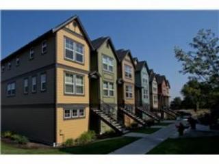 7105 27 Ave, Seattle WA  98126-3515 exterior