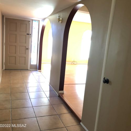 8401 Albion Pl, Tucson AZ  85715-4403 exterior