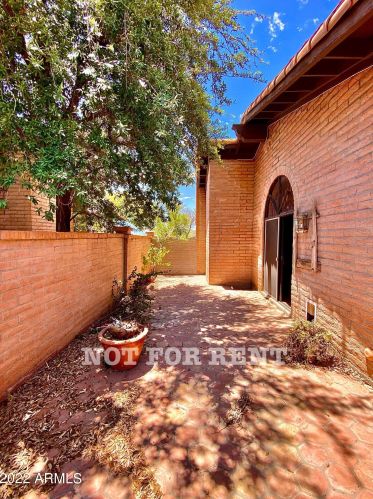 6756 17 Pl, Phoenix AZ 85024-4314 exterior