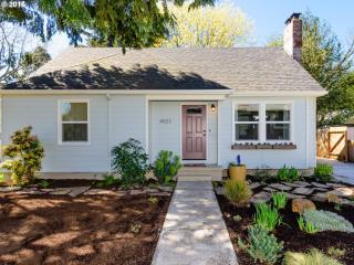 4523 35th Ave, Portland, OR 97202-3321
