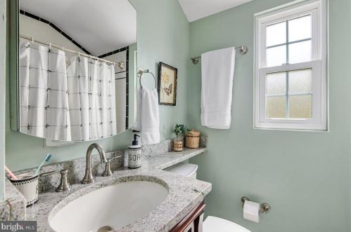 3824 Ingalls Ave, Alexandria VA 22302-1810 exterior