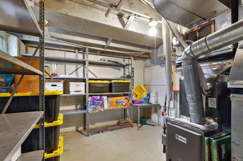 1349 6 St, Saint Paul MN 55106-4801 exterior