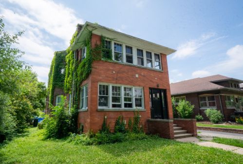 810 Farragut Pl, Joliet, IL 60435-6008