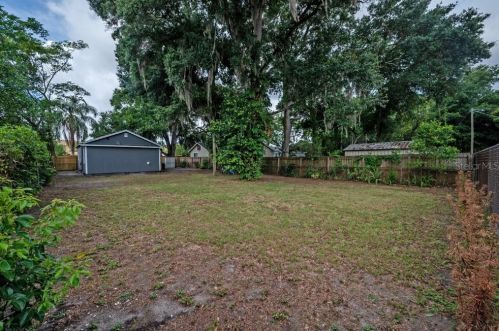 1806 Comanche Ave, Tampa FL  33610-8224 exterior