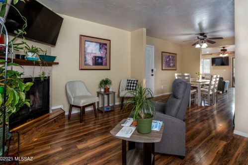 2201 Los Altos Ave, Tucson AZ  85705-5727 exterior