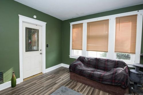 204 Broad St, Meriden CT 06450-6505 exterior