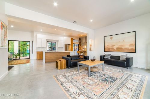 4831 Calle Bujia, Tucson AZ 85718-5218 exterior