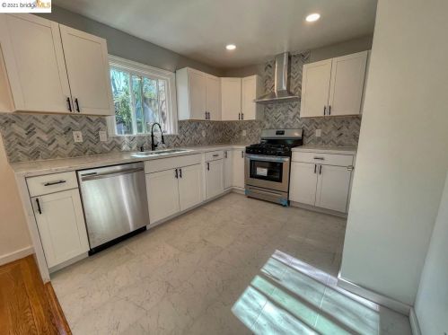 2918 Euclid Ave, Concord CA  94519-2634 exterior