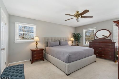 6 Bobwhite Rd, Branchburg NJ 08853-4408 exterior