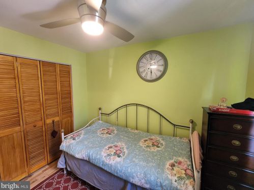 1007 Colorado St, Philadelphia PA 19146-4734 exterior