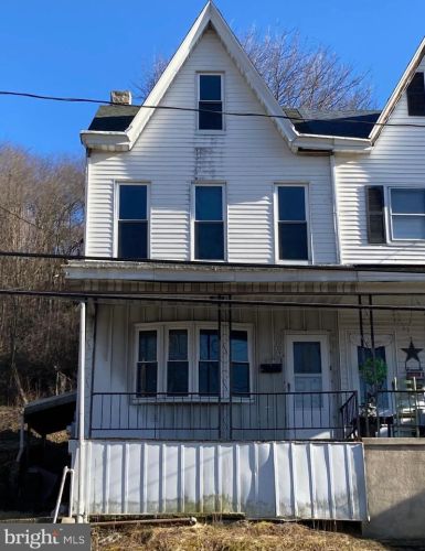 339 Nichols St, Primrose PA  17901-1213 exterior