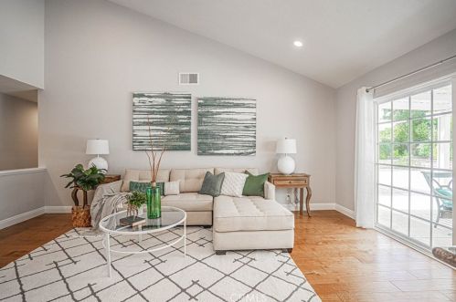 1301 Eltham Pl, Fullerton CA 92833-2021 exterior