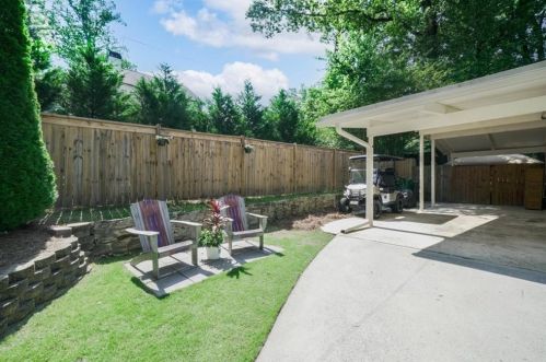 1697 Cotswold Dr, Atlanta GA exterior