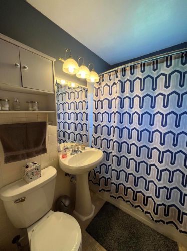 2640 71, Milwaukee WI 53219-2511 exterior