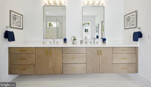 5120 25th Pl, Arlington VA  22207-2603 exterior