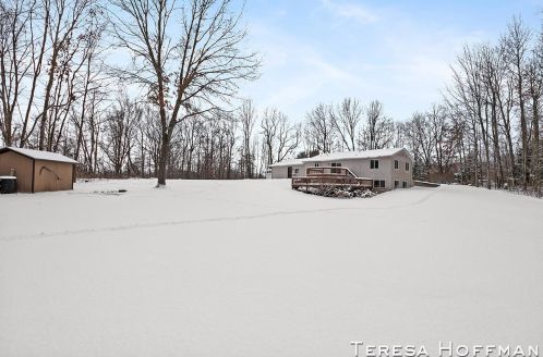 13300 Sadler Dr, Cedar Springs MI 49319-8030 exterior