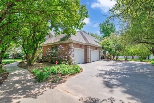 101 Ely Rd, Springfield, MA 01106-1835