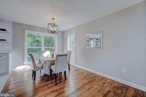 6013 Leewood Dr, Alexandria VA 22310-1920 exterior