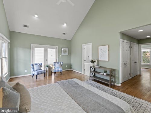 207 Glendale Ave, Alexandria VA 22301-2452 exterior