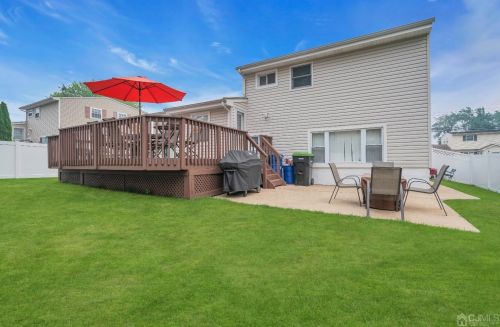 4 Exeter St, Old Bridge NJ 08857-2202 exterior