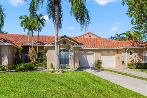 6392 Long Key Ln, Boynton Beach, FL 33472-2374