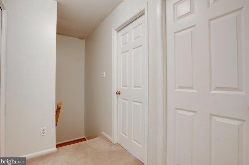 7 Grace Church Ct, Silver Spring MD  20910-2161 exterior