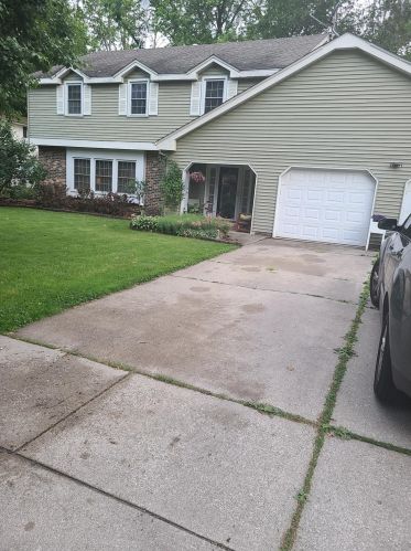 6566 Van Buren St, Gary, IN 46410-3233