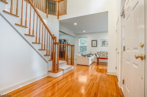 86 Canada Goose Dr, Hackettstown, NJ 07840-3127